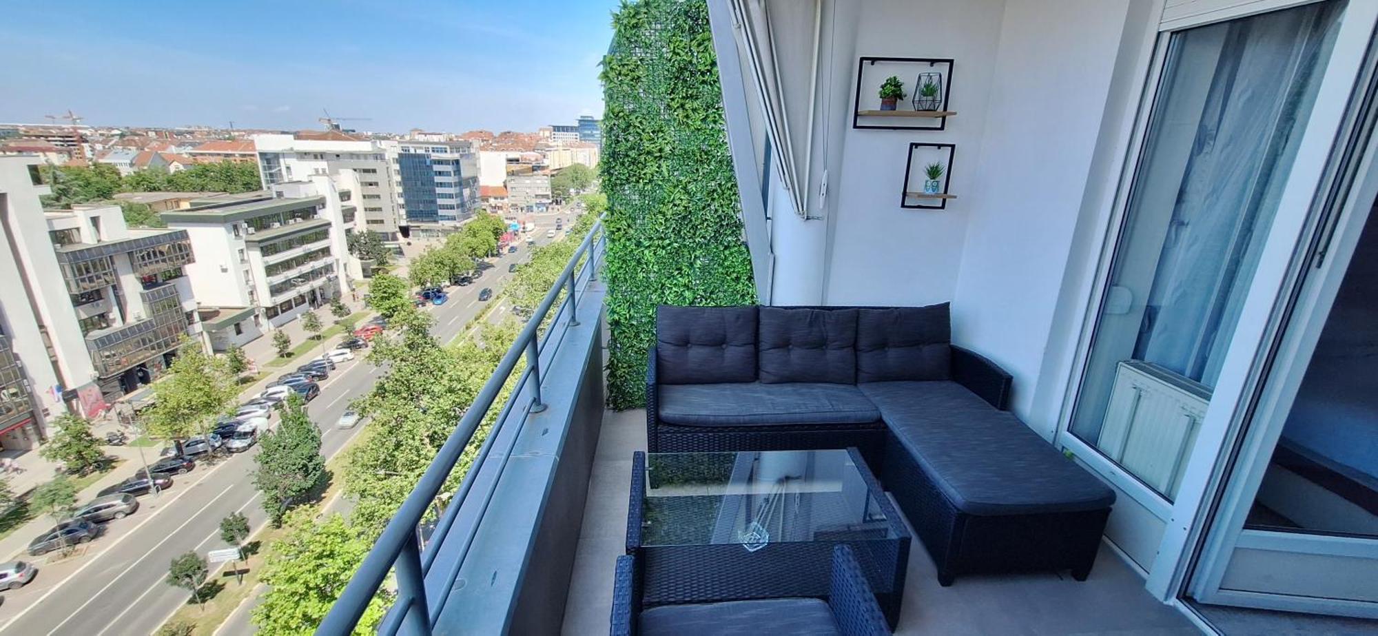 Preziosa Apartment โนวีซาด ภายนอก รูปภาพ