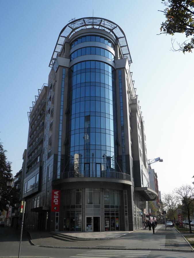 Preziosa Apartment โนวีซาด ภายนอก รูปภาพ